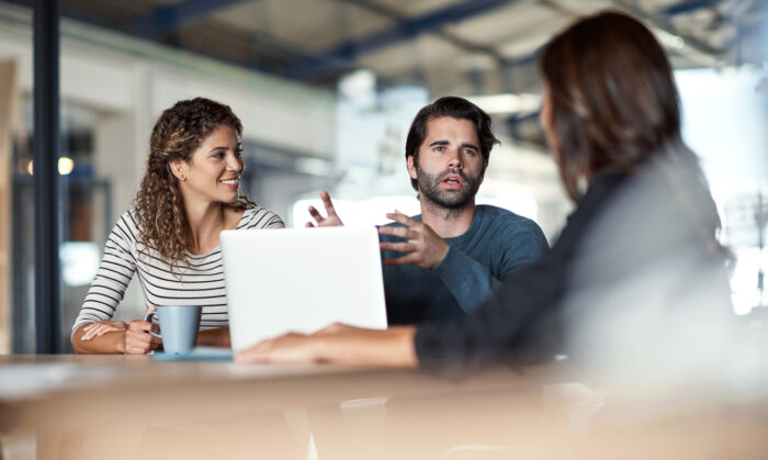 investors discussing rent vesting