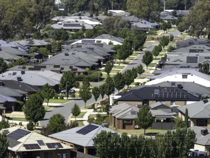 Row of Australian houses in quiet suburb. 